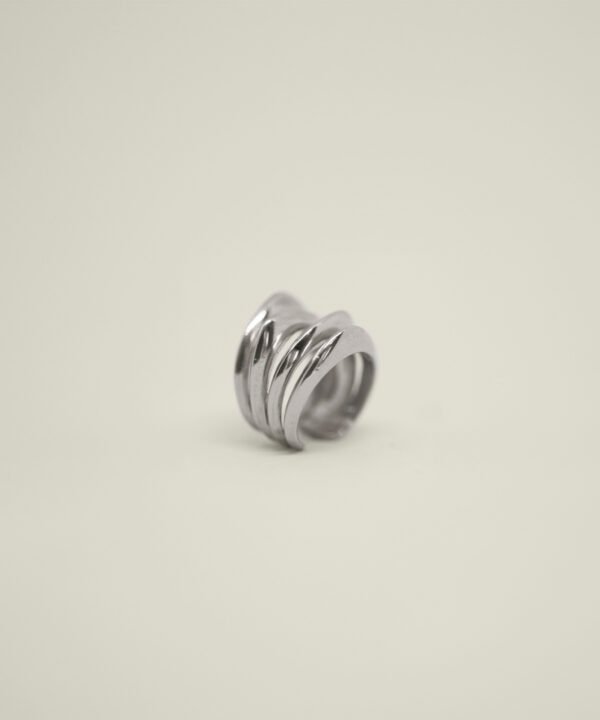 Alternative view of Vayu Ear Cuff - Ring Silver