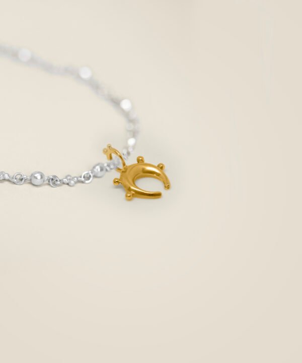 Alternative view of Mini Herradura Pendant Gold