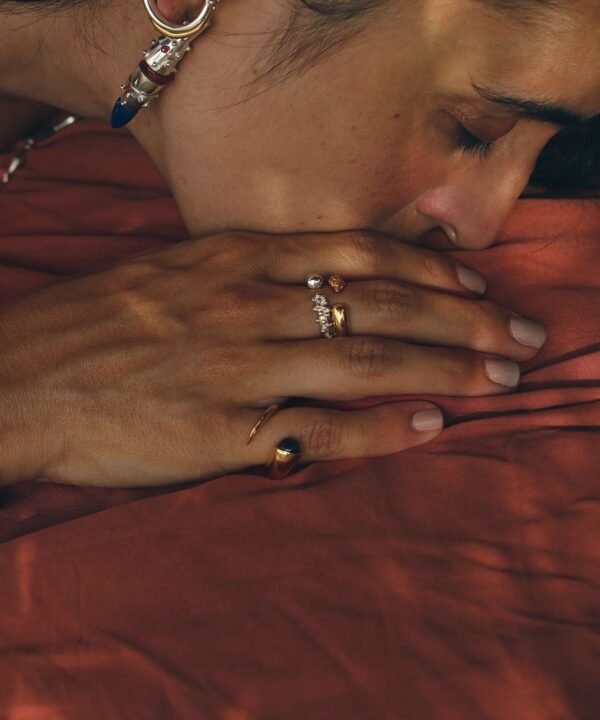 Alternative view of Mini Dum Pinky Ring Gold