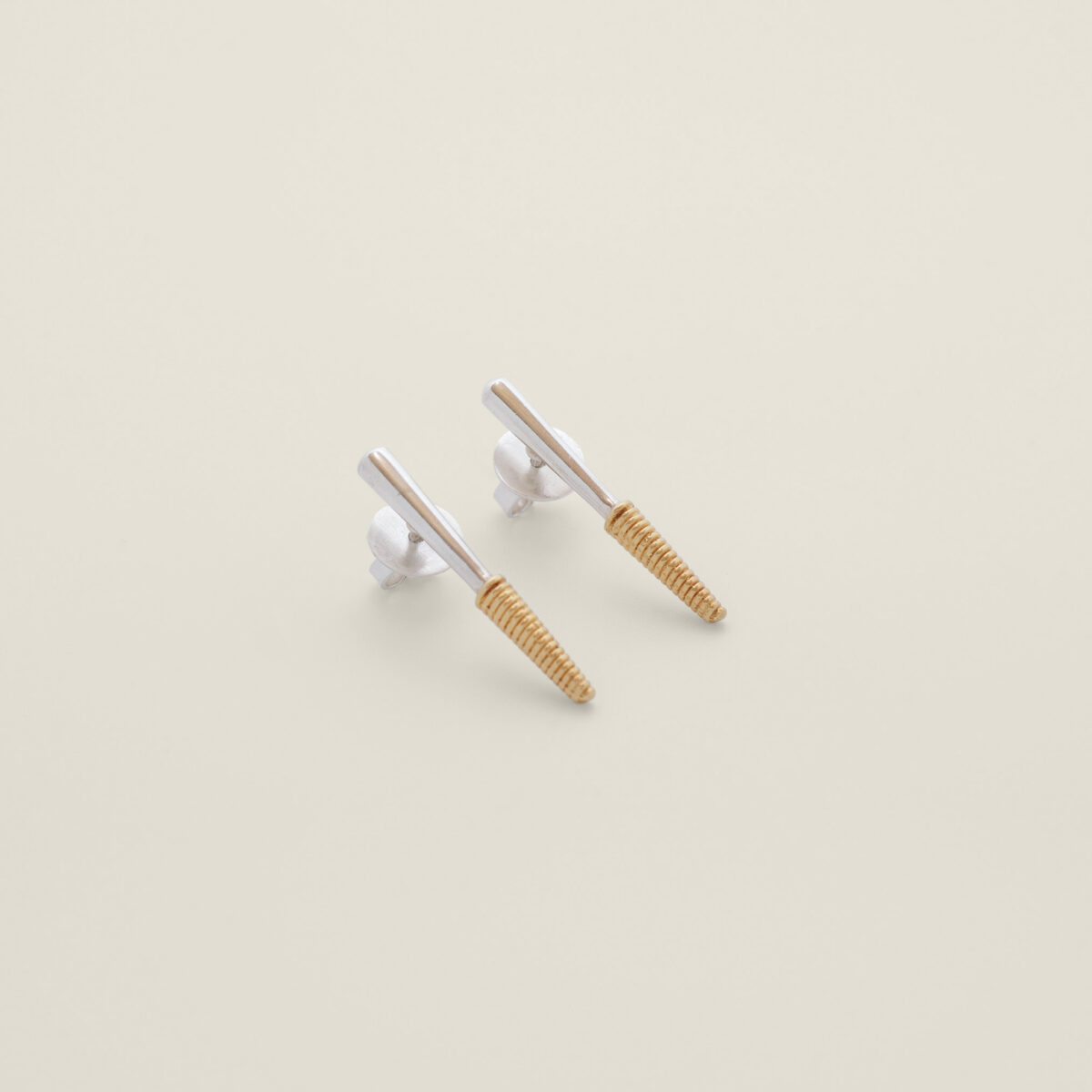 Grand Pech Studs