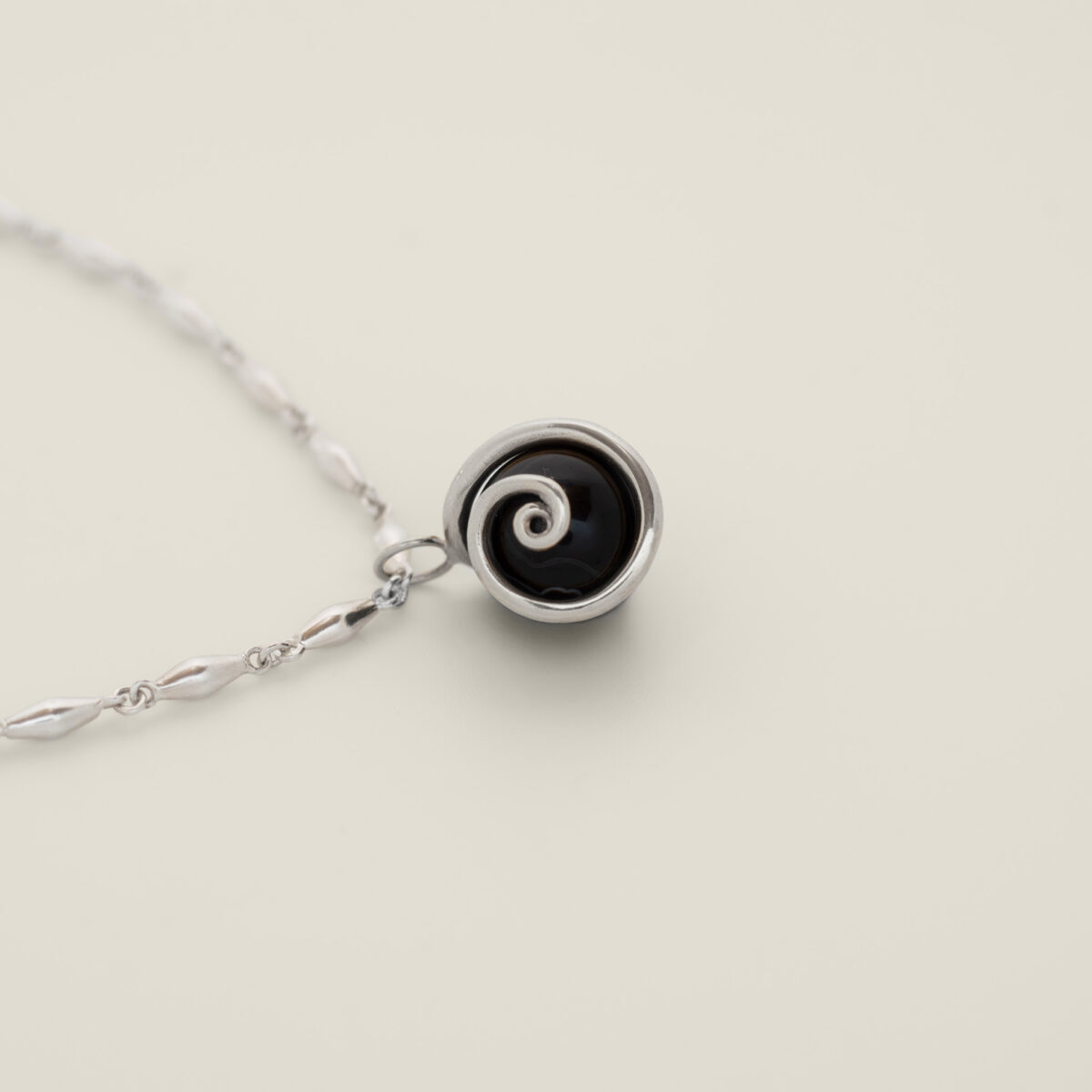 Dije Ummu Onyx Plata