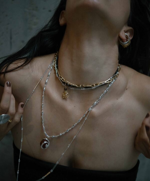 Alternative view of Dije Koru Dorado