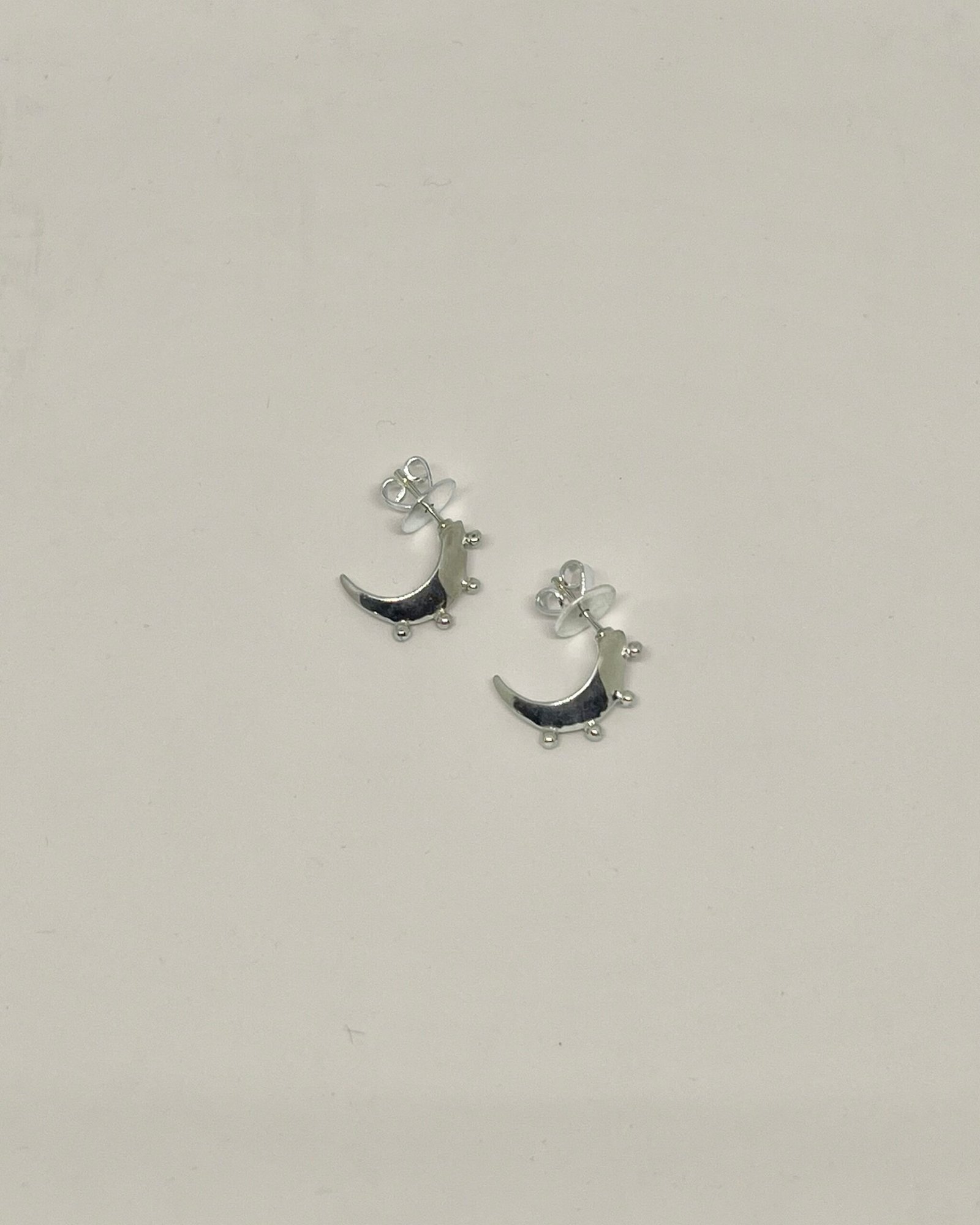 Chiqui Crescent Hoops Silver